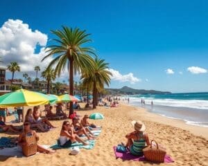 Strand und Sonne in Malibu, Kalifornien